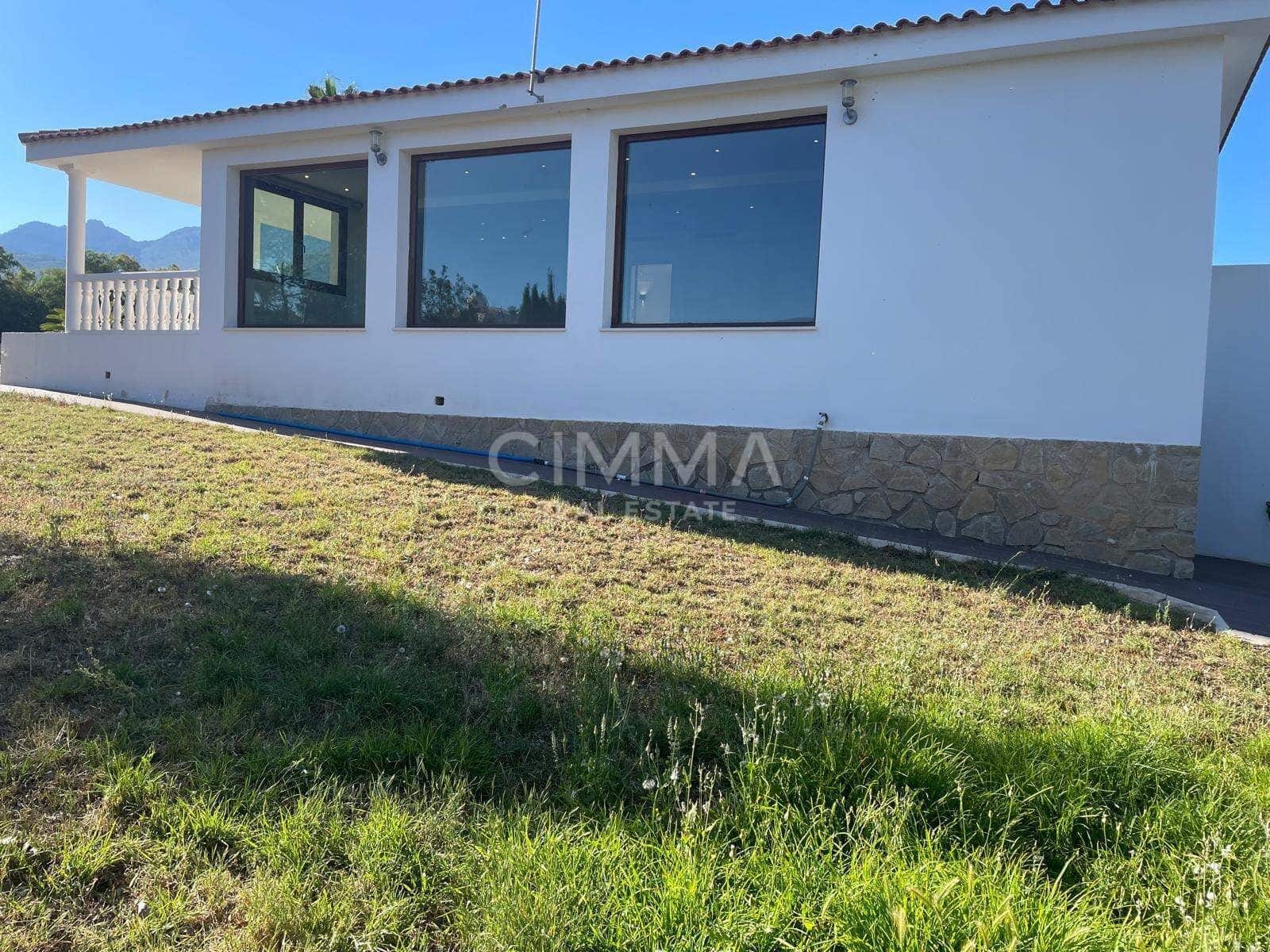 4 slaapkamer Villa te koop in La Nucia met zwembad - € 900.000 (Ref: 9868798)