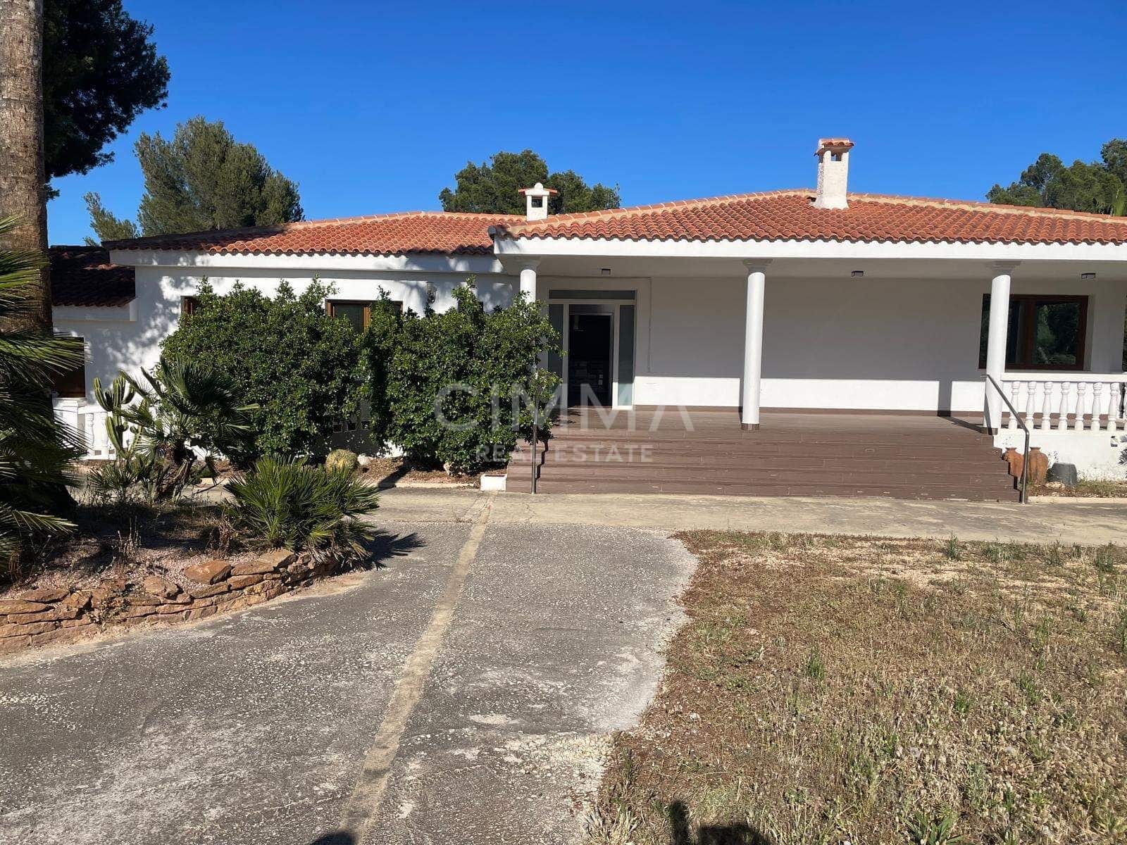 4 slaapkamer Villa te koop in La Nucia met zwembad - € 900.000 (Ref: 9868798)