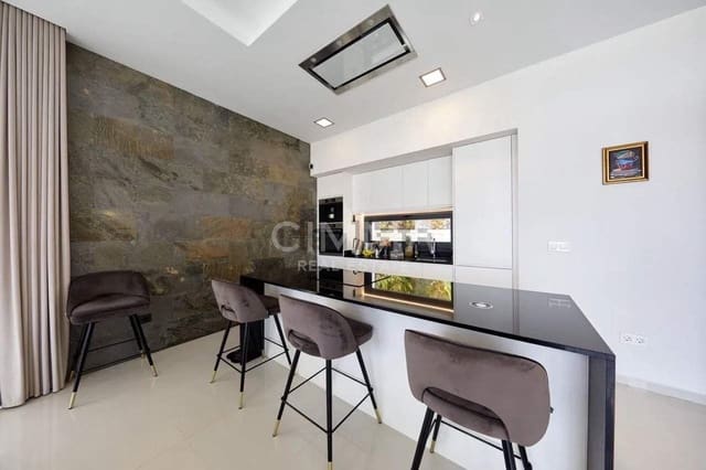 5 camera da letto Villa in vendita in Finestrat con piscina garage - 1.875.000 € (Rif: 9876602)