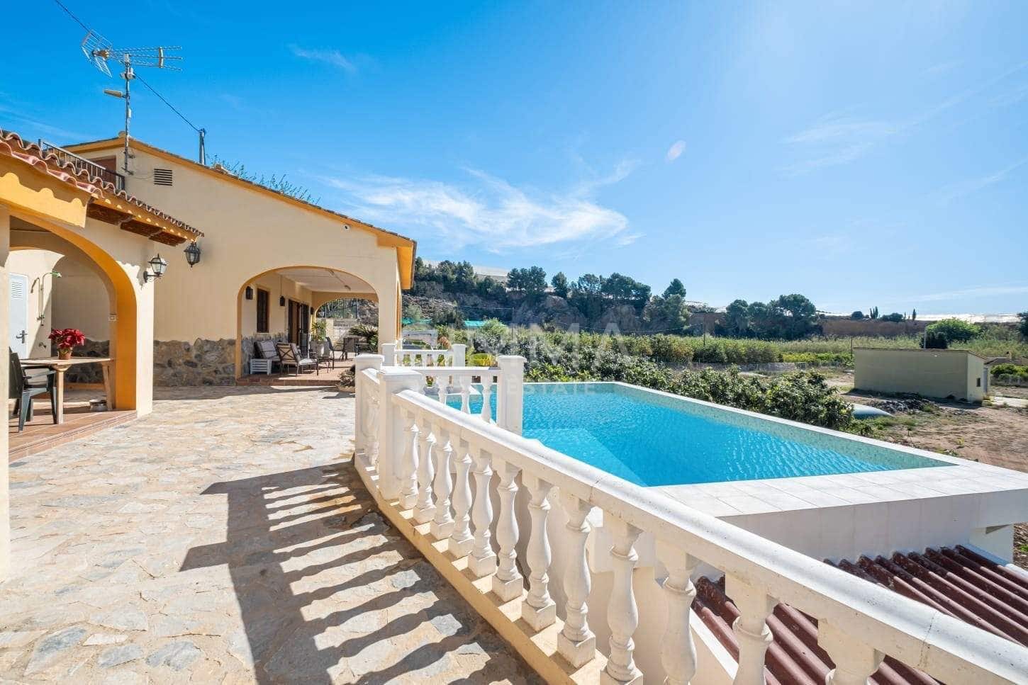 2 bedroom Finca/Country House for rent in Altea la Vella with pool garage - € 2,450 (Ref: 9876603)