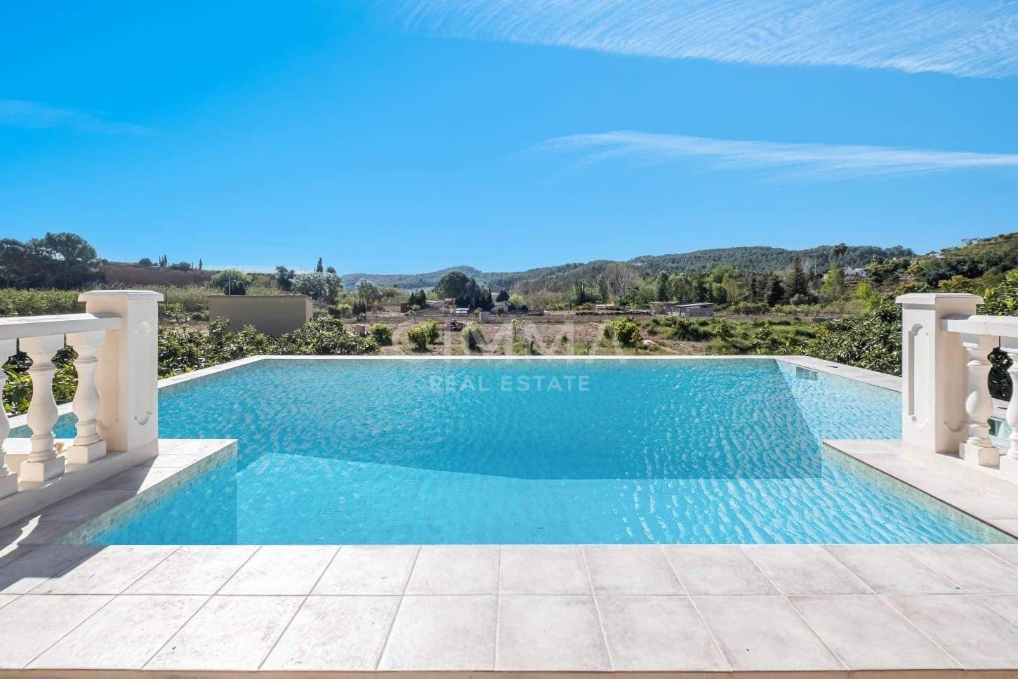 2 bedroom Finca/Country House for rent in Altea la Vella with pool garage - € 2,450 (Ref: 9876603)