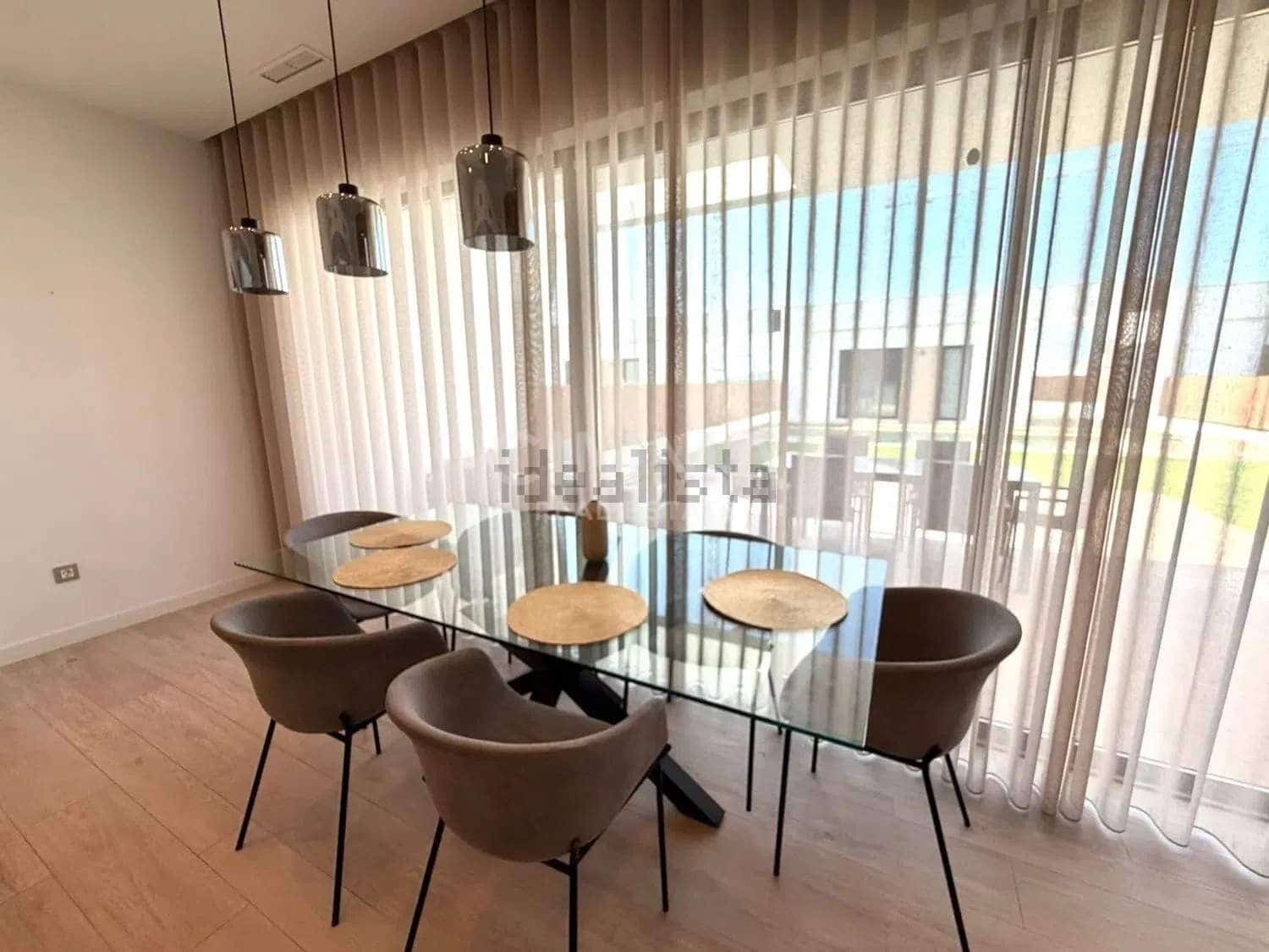 4 slaapkamer Villa te huur in Finestrat met zwembad garage - € 4.500 (Ref: 9885002)