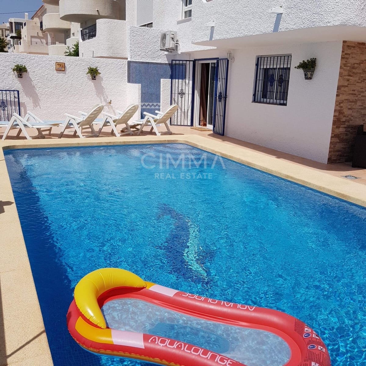 6 bedroom Villa for rent in La Villajoyosa / Vila Joiosa - € 6,850 (Ref: 9885004)