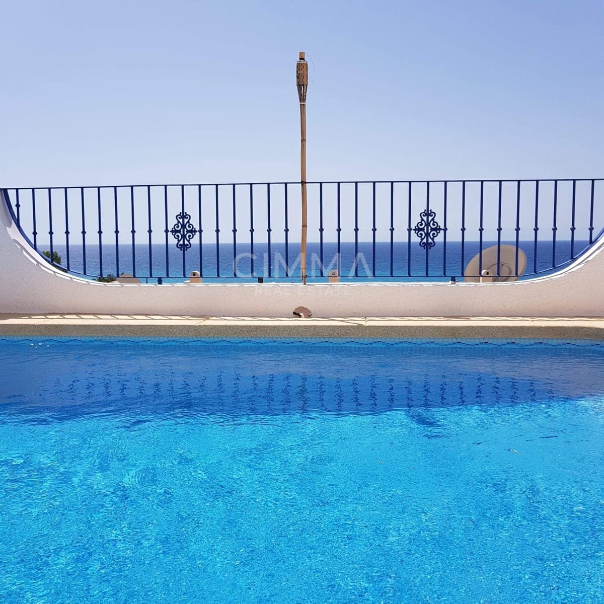 6 bedroom Villa for rent in La Villajoyosa / Vila Joiosa - € 6,850 (Ref: 9885004)