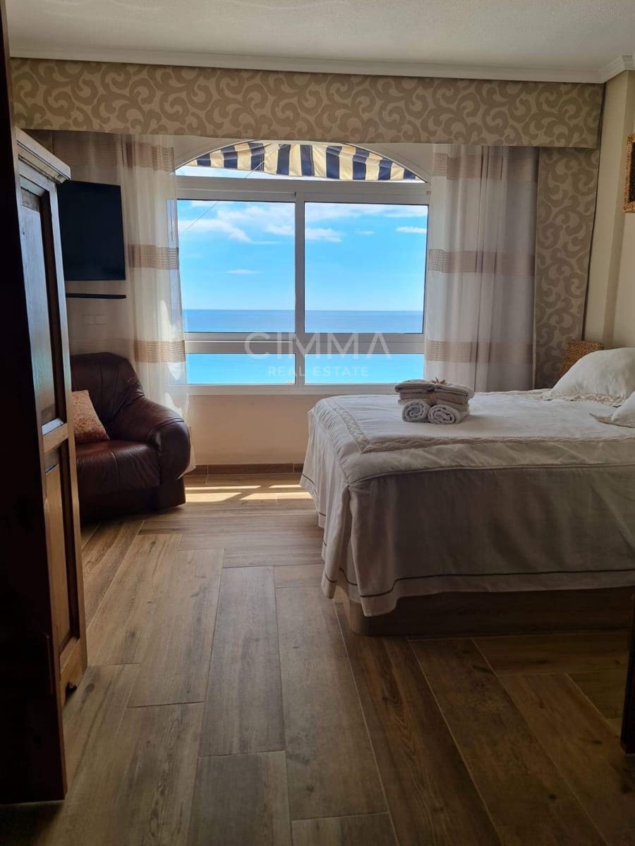 6 bedroom Villa for rent in La Villajoyosa / Vila Joiosa - € 6,850 (Ref: 9885004)