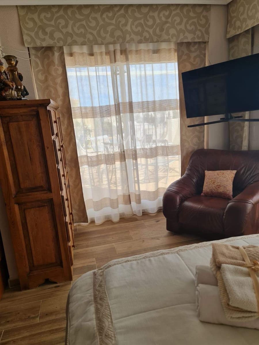 6 bedroom Villa for rent in La Villajoyosa / Vila Joiosa - € 6,850 (Ref: 9885004)