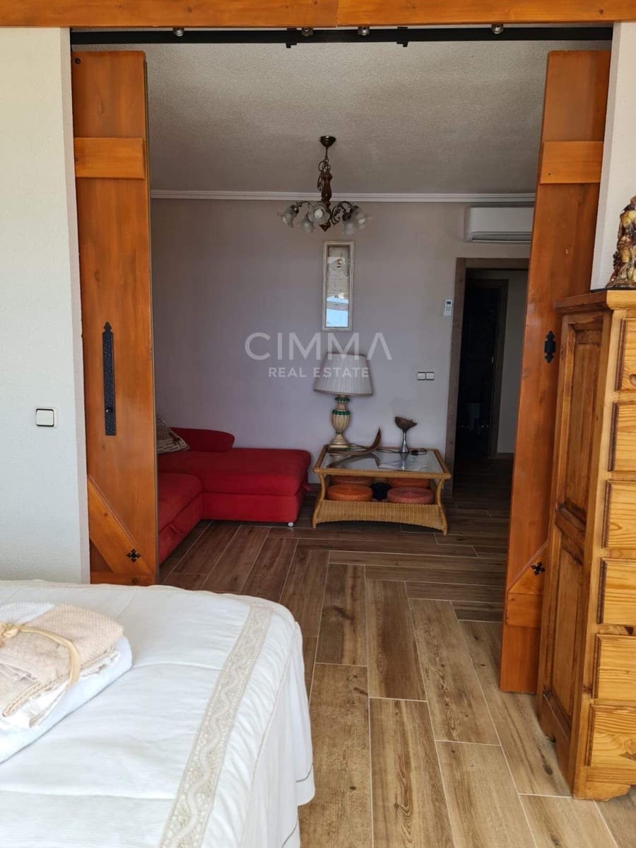 6 bedroom Villa for rent in La Villajoyosa / Vila Joiosa - € 6,850 (Ref: 9885004)