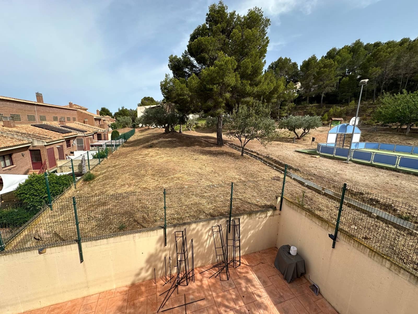 Chalet de 3 habitaciones en La Nucia en venta con piscina garaje - 310.000 € (Ref: 9927613)