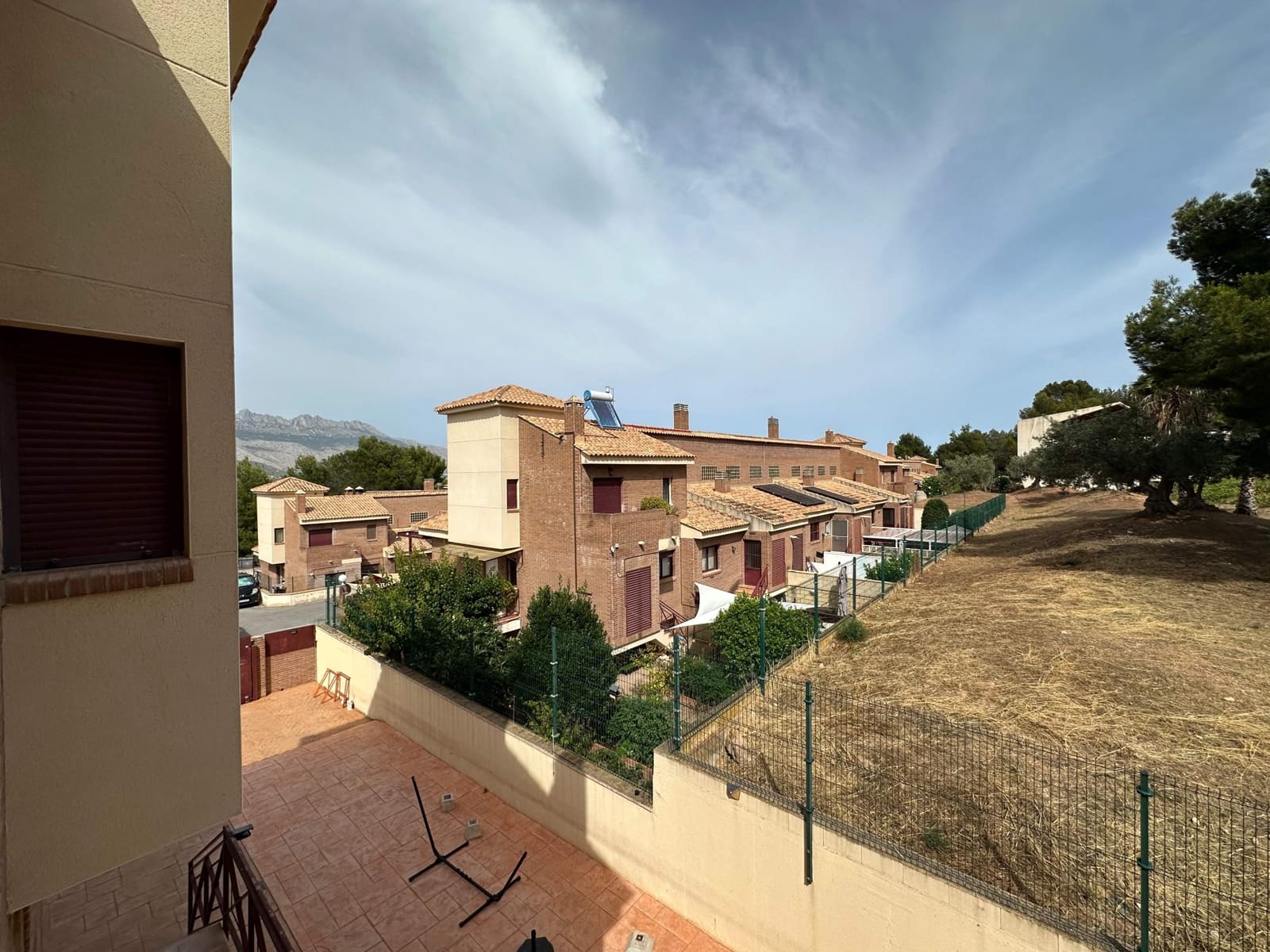 Chalet de 3 habitaciones en La Nucia en venta con piscina garaje - 310.000 € (Ref: 9927613)
