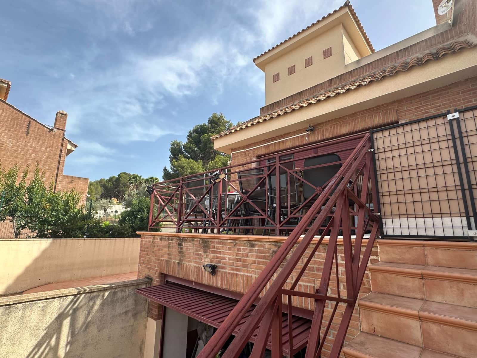 Chalet de 3 habitaciones en La Nucia en venta con piscina garaje - 310.000 € (Ref: 9927613)