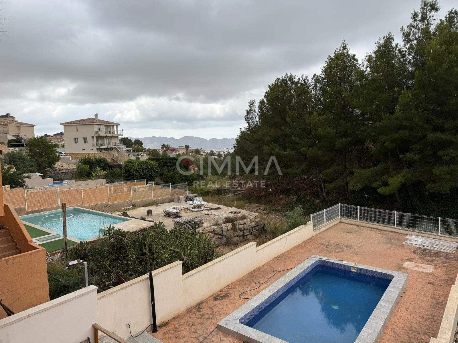 3 soverom Villa til salgs i La Nucia med garasje - € 405 000 (Ref: 9936542)