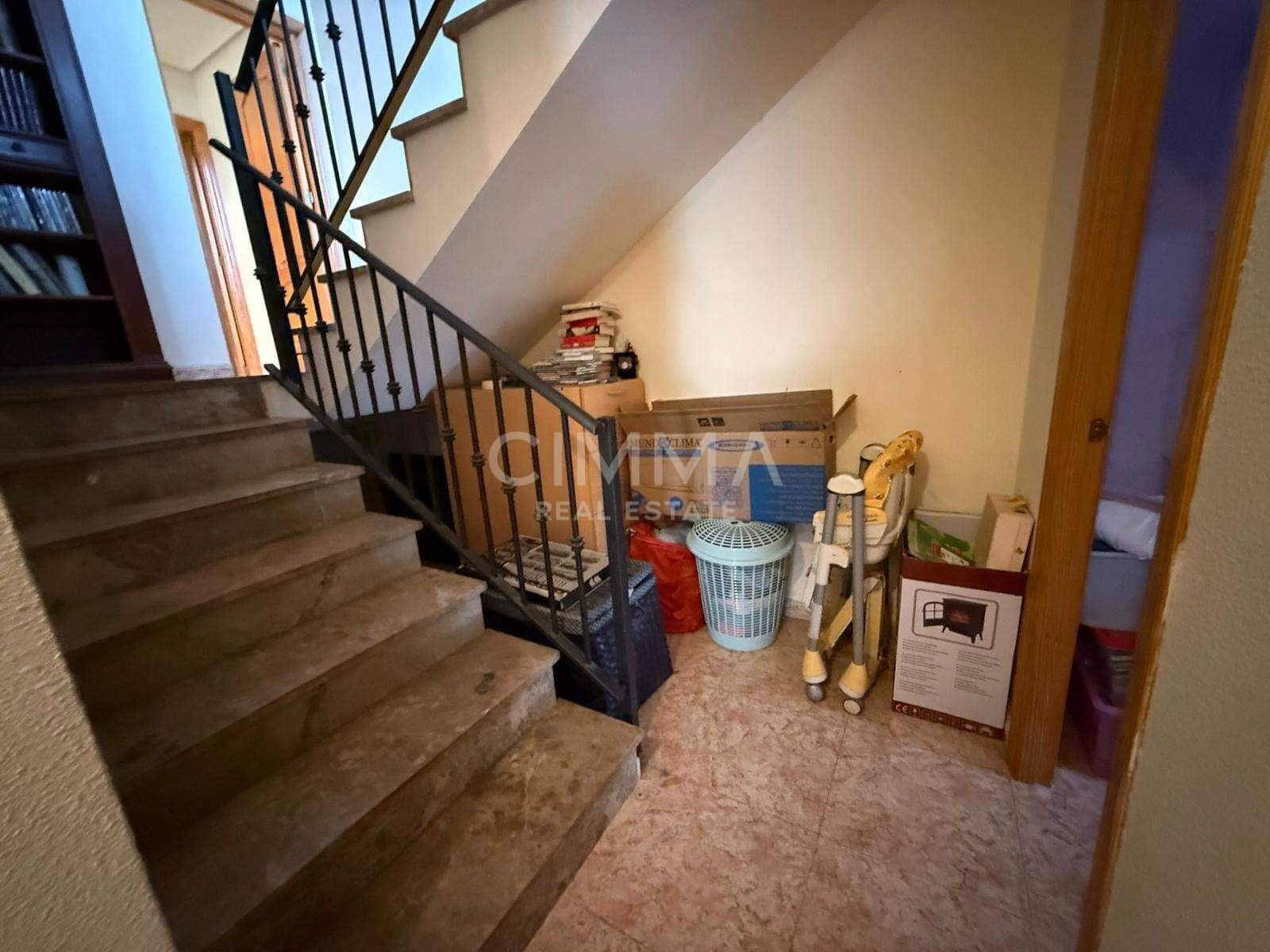 3 soverom Villa til salgs i La Nucia med garasje - € 405 000 (Ref: 9936542)