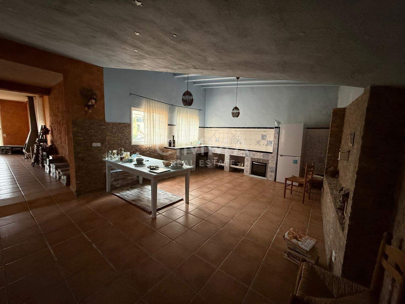 3 soverom Villa til salgs i La Nucia med garasje - € 405 000 (Ref: 9936542)