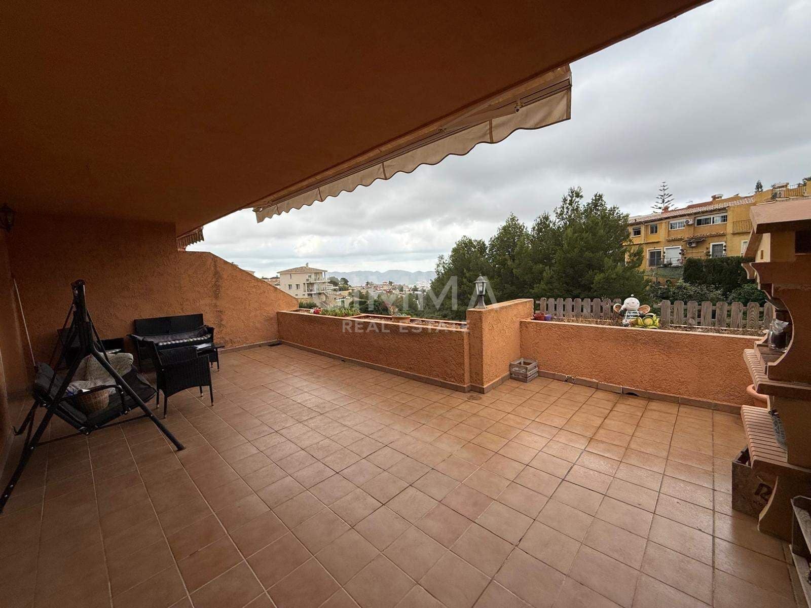 3 soverom Villa til salgs i La Nucia med garasje - € 405 000 (Ref: 9936542)