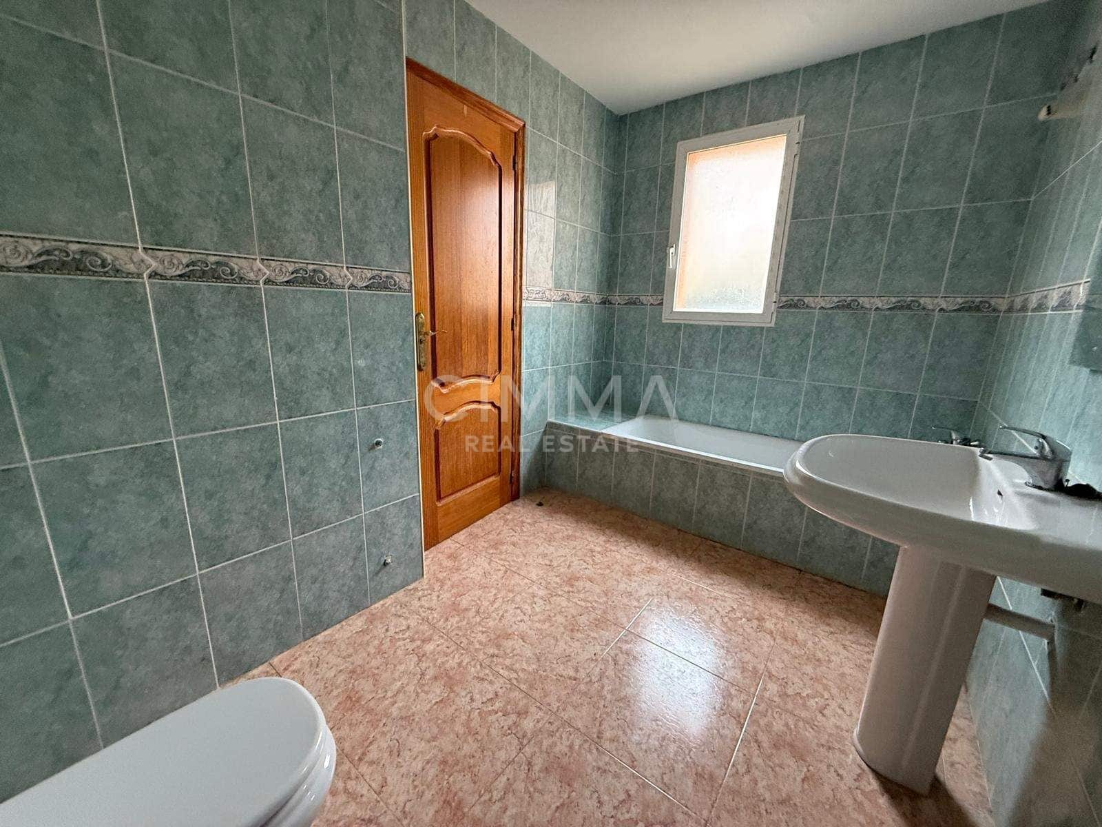 3 soverom Villa til salgs i La Nucia med garasje - € 405 000 (Ref: 9936542)