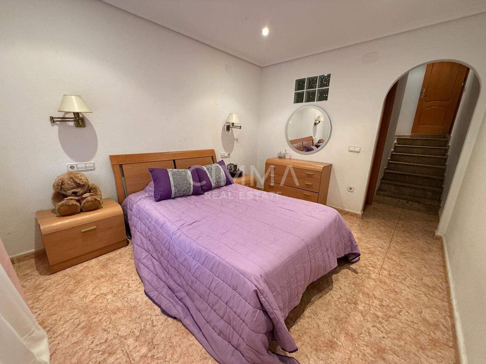 3 soverom Villa til salgs i La Nucia med garasje - € 405 000 (Ref: 9936542)