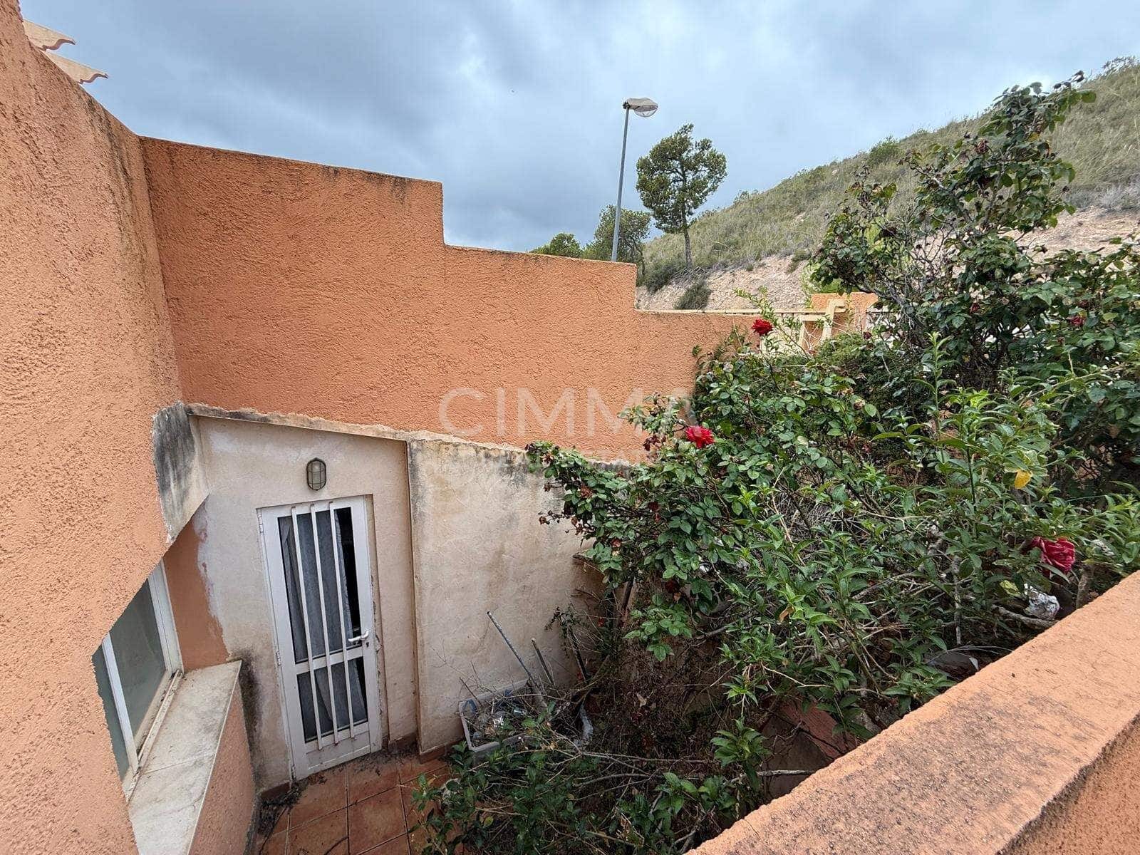 3 soverom Villa til salgs i La Nucia med garasje - € 405 000 (Ref: 9936542)
