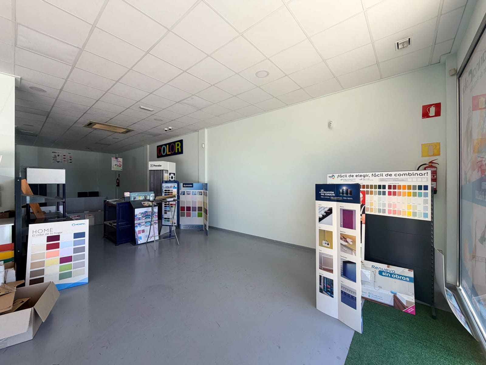 Erhverv til salg i La Nucia - € 185.000 (Ref: 9936543)