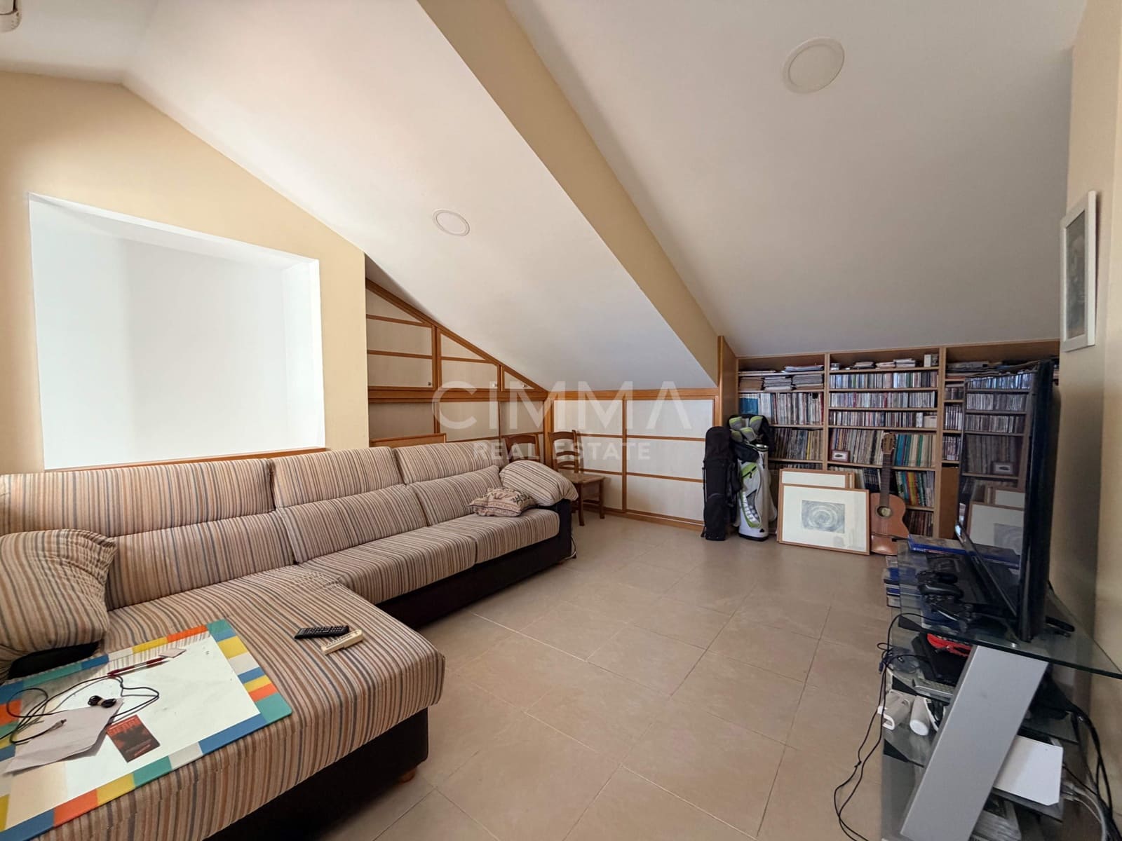 4 slaapkamer Rijtjeshuis te koop in La Nucia - € 420.000 (Ref: 9940319)