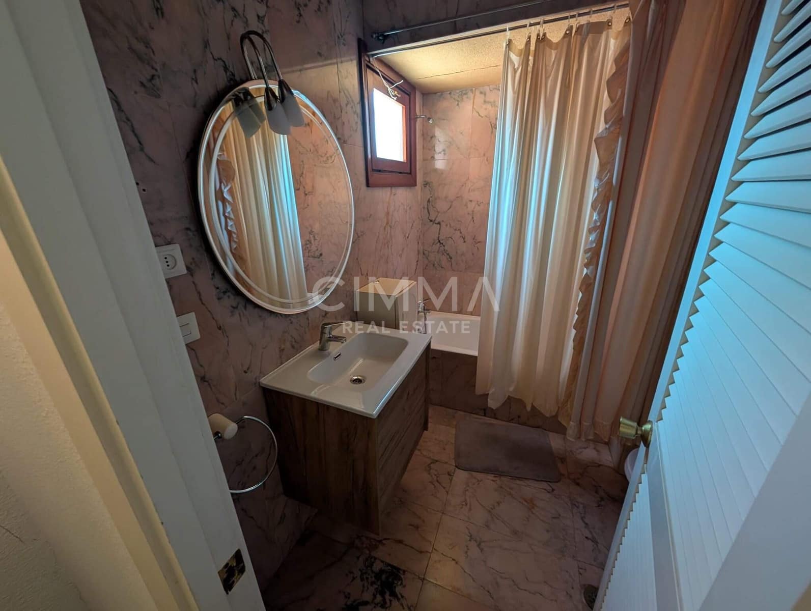7 quarto Moradia para arrendar em La Nucia com garagem - 2 500 € (Ref: 9940327)