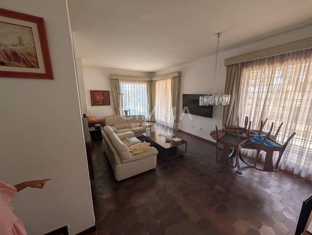 7 quarto Moradia para arrendar em La Nucia com garagem - 2 500 € (Ref: 9940327)