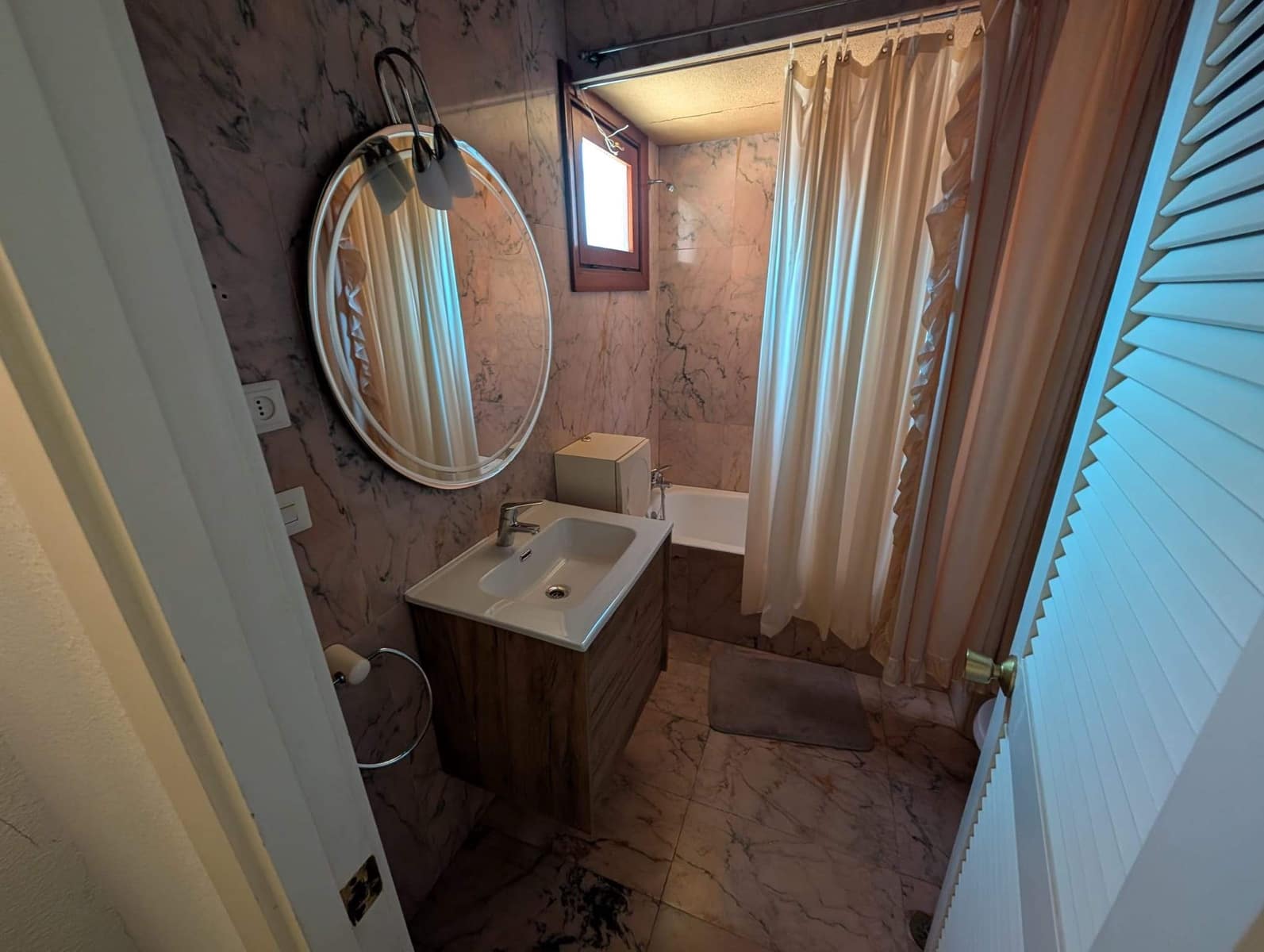 7 quarto Moradia para arrendar em La Nucia com garagem - 2 500 € (Ref: 9940327)