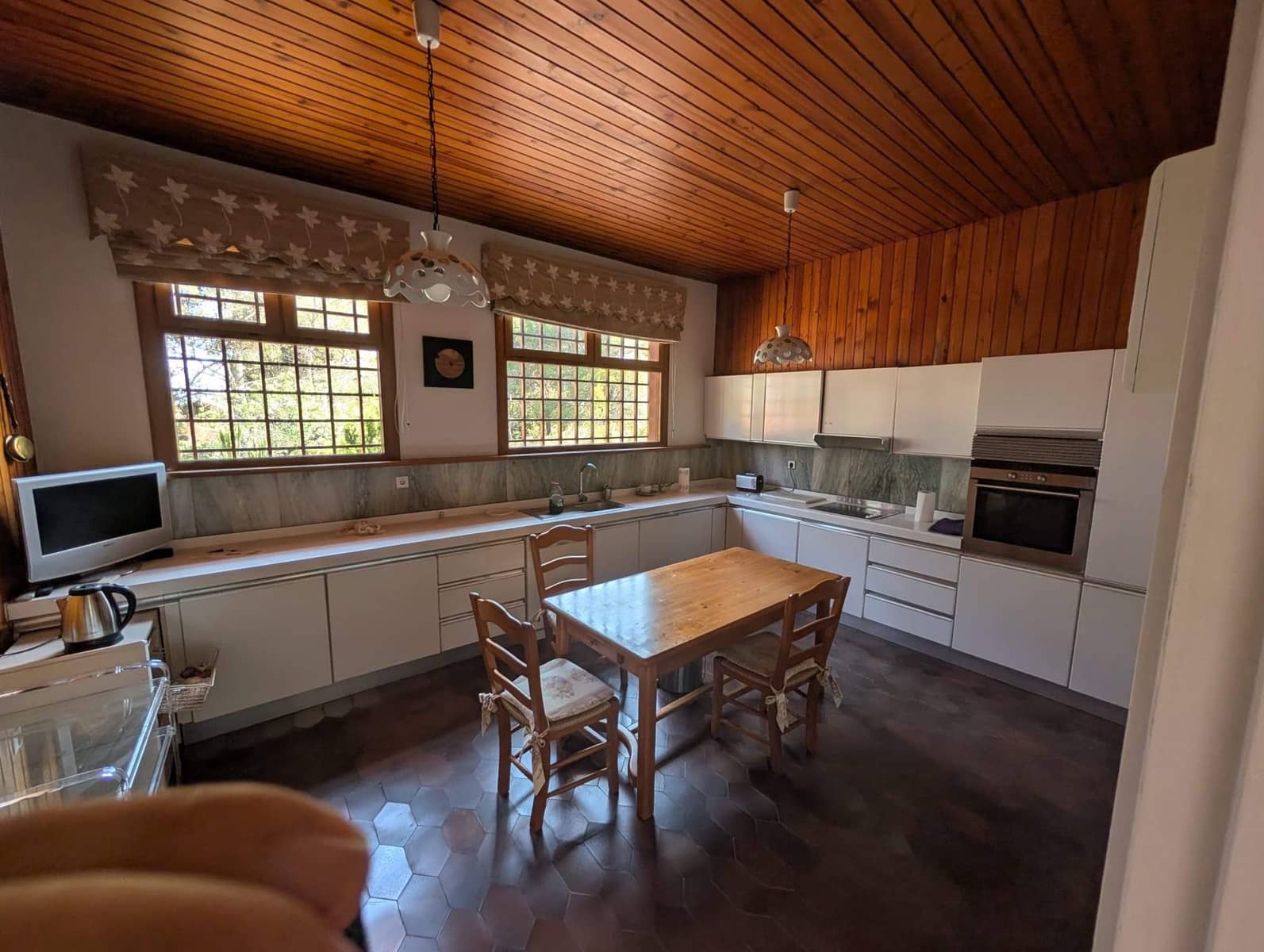 7 quarto Moradia para arrendar em La Nucia com garagem - 2 500 € (Ref: 9940327)