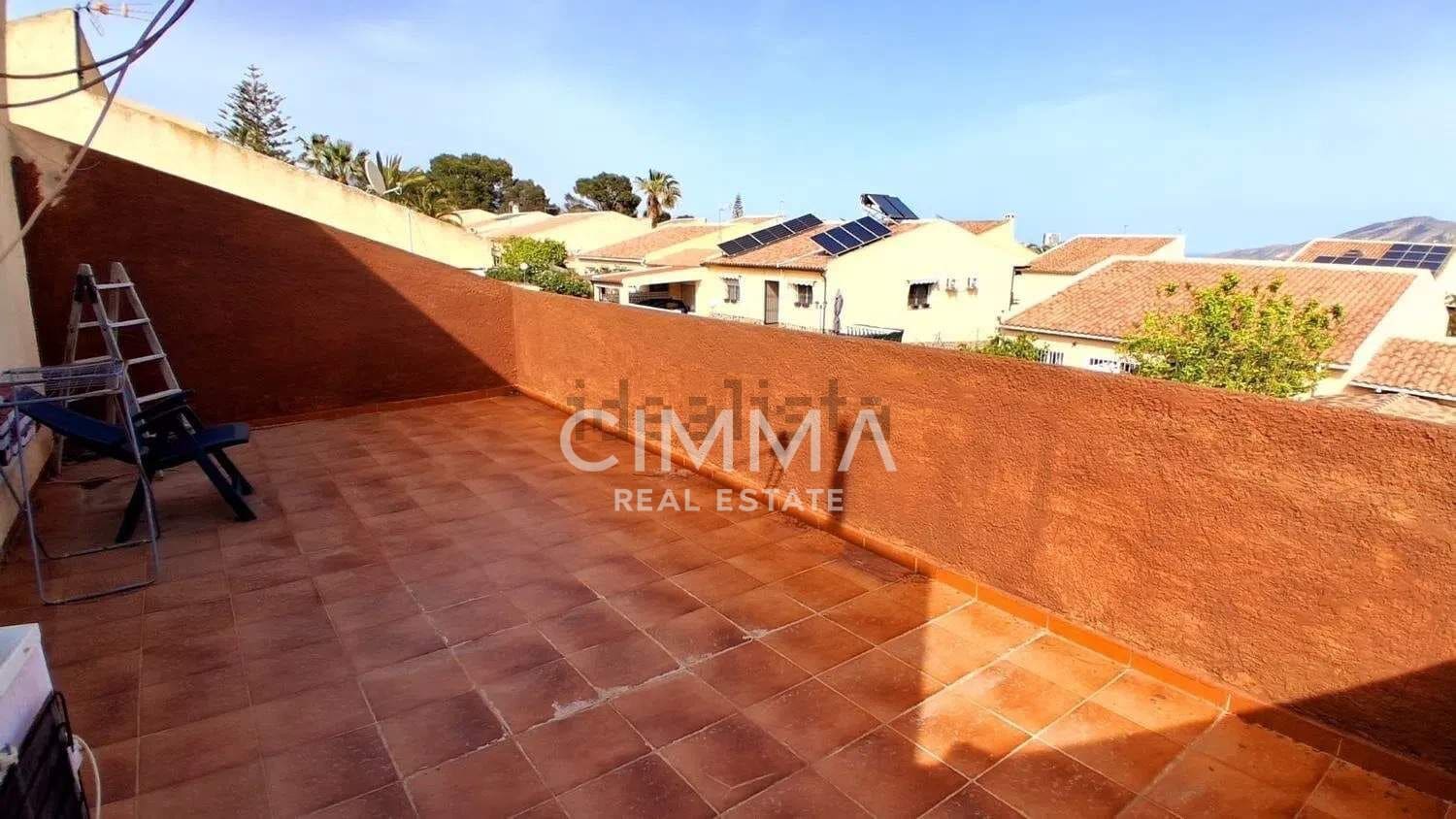 9 sypialnia Dom szeregowy na sprzedaż w La Nucia - 440 000 € (Ref: 9944182)