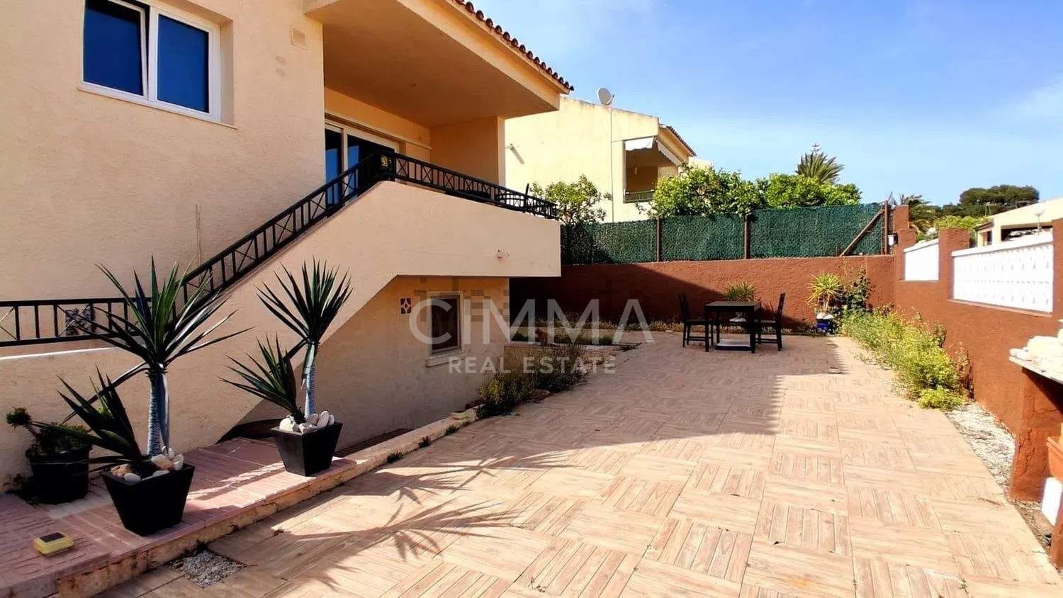 9 sypialnia Dom szeregowy na sprzedaż w La Nucia - 440 000 € (Ref: 9944182)