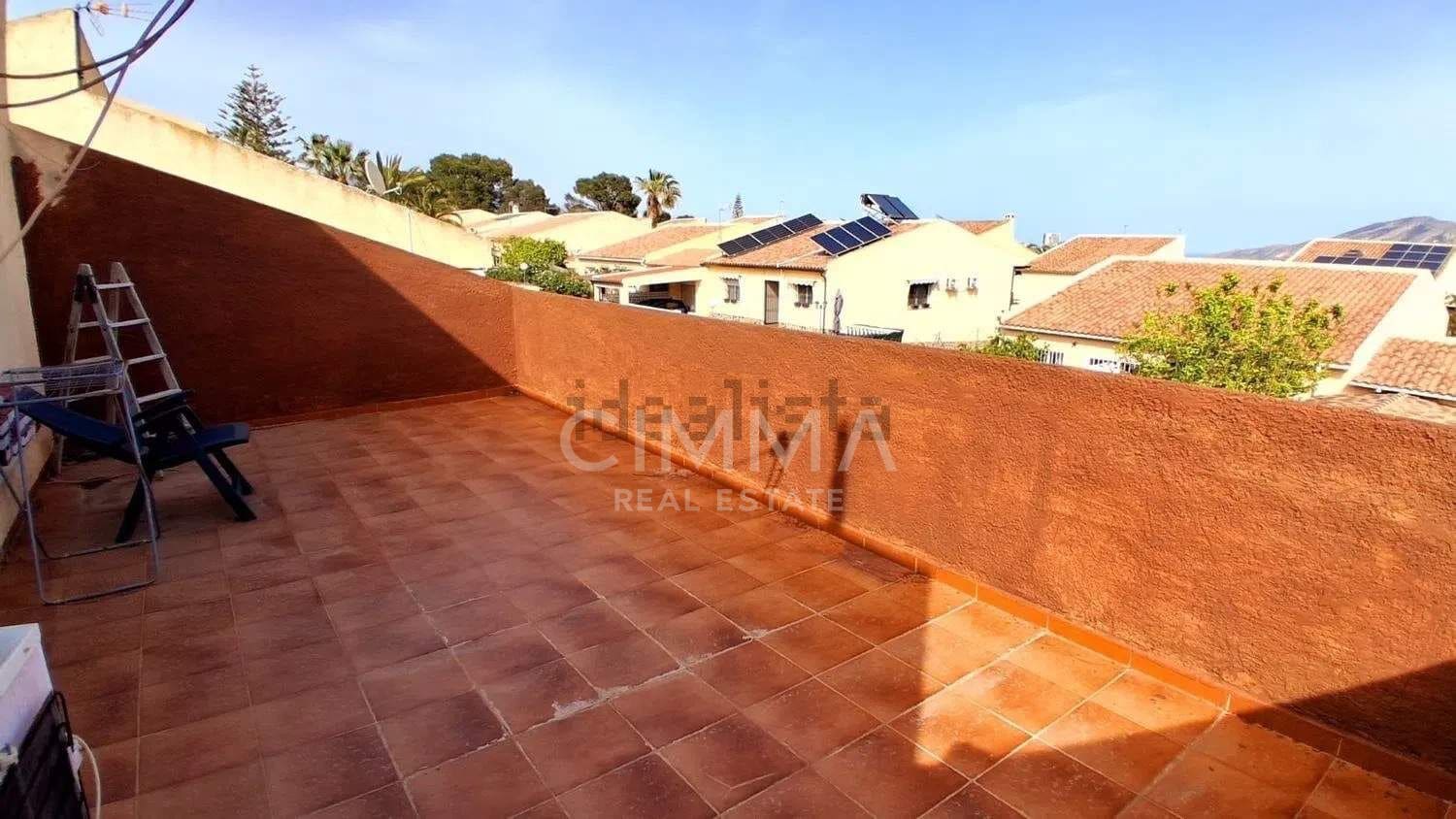 9 sypialnia Dom szeregowy na sprzedaż w La Nucia - 440 000 € (Ref: 9944182)