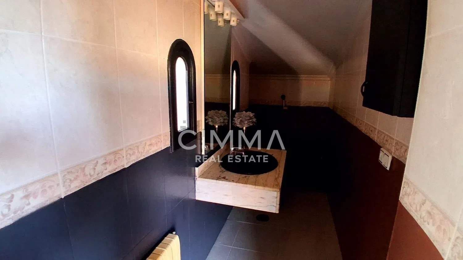 9 sypialnia Dom szeregowy na sprzedaż w La Nucia - 440 000 € (Ref: 9944182)