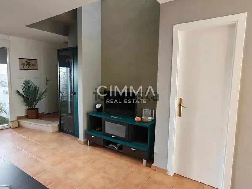 2 slaapkamer Villa te koop in La Nucia met zwembad garage - € 259.000 (Ref: 9948085)