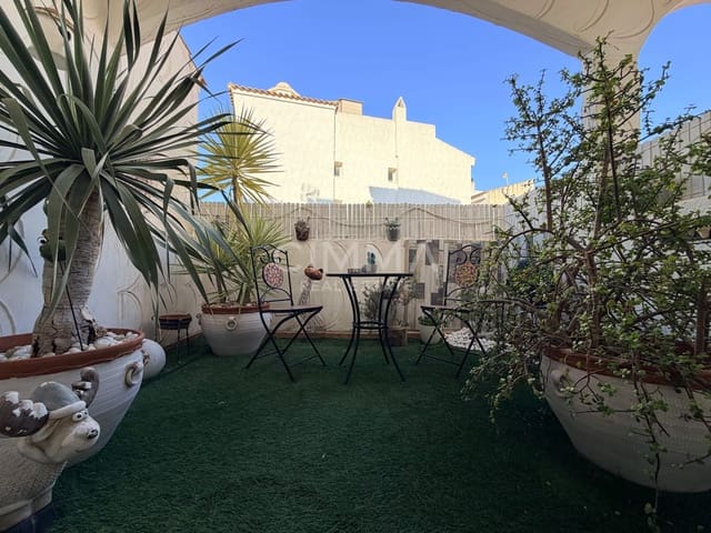 2 soveværelse Villa til salg i La Nucia med swimmingpool garage - € 259.000 (Ref: 9948085)