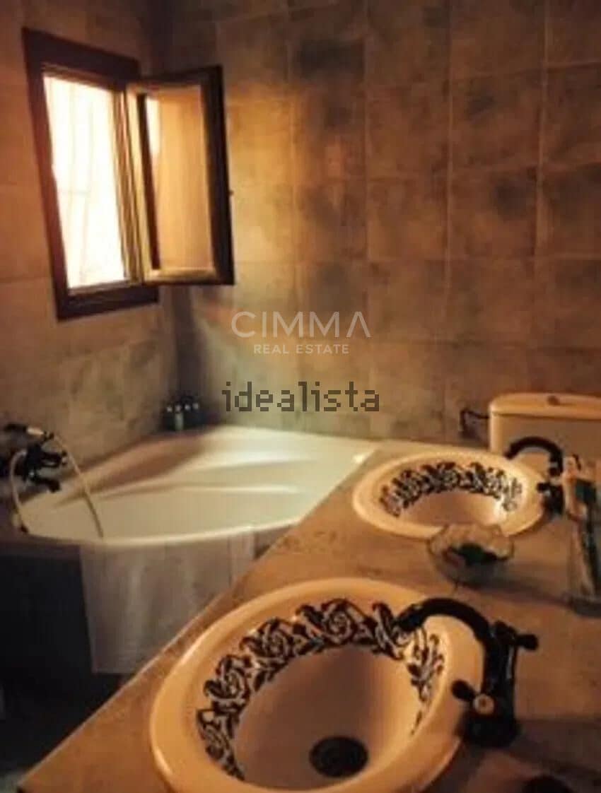 2 bedroom Villa for sale in La Nucia with pool garage - € 350,000 (Ref: 9959947)