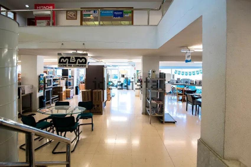 Commercial for sale in Albir - € 1,145,000 (Ref: 9963305)