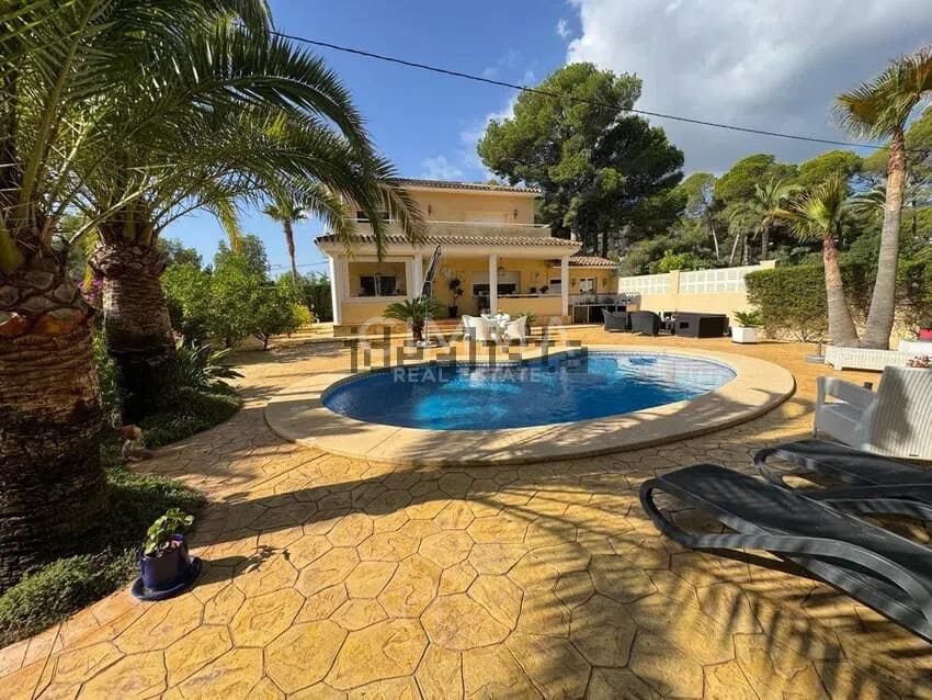 3 quarto Moradia para venda em La Nucia com piscina garagem - 585 000 € (Ref: 9965450)