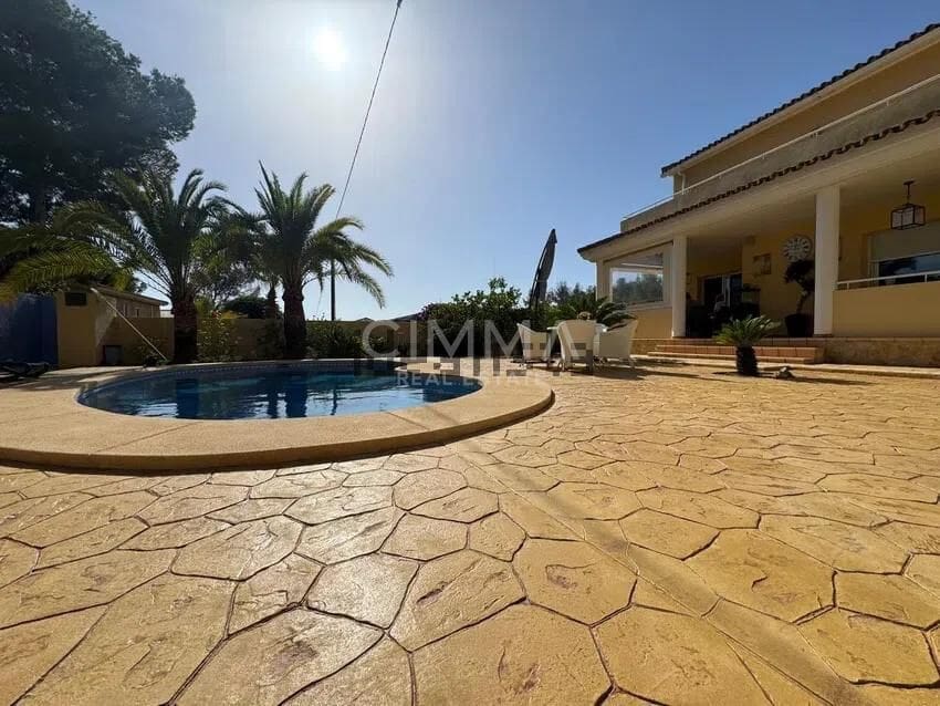 3 quarto Moradia para venda em La Nucia com piscina garagem - 585 000 € (Ref: 9965450)