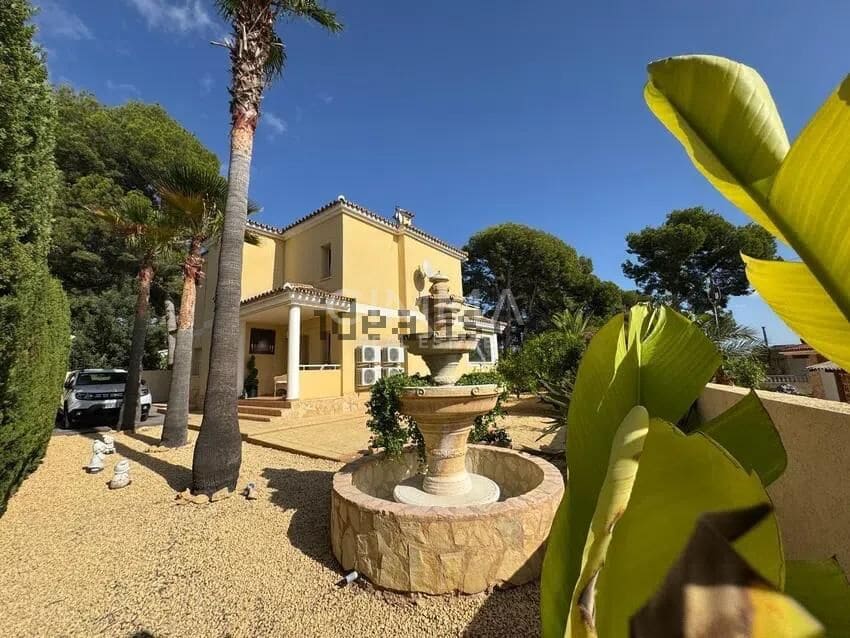 3 quarto Moradia para venda em La Nucia com piscina garagem - 585 000 € (Ref: 9965450)
