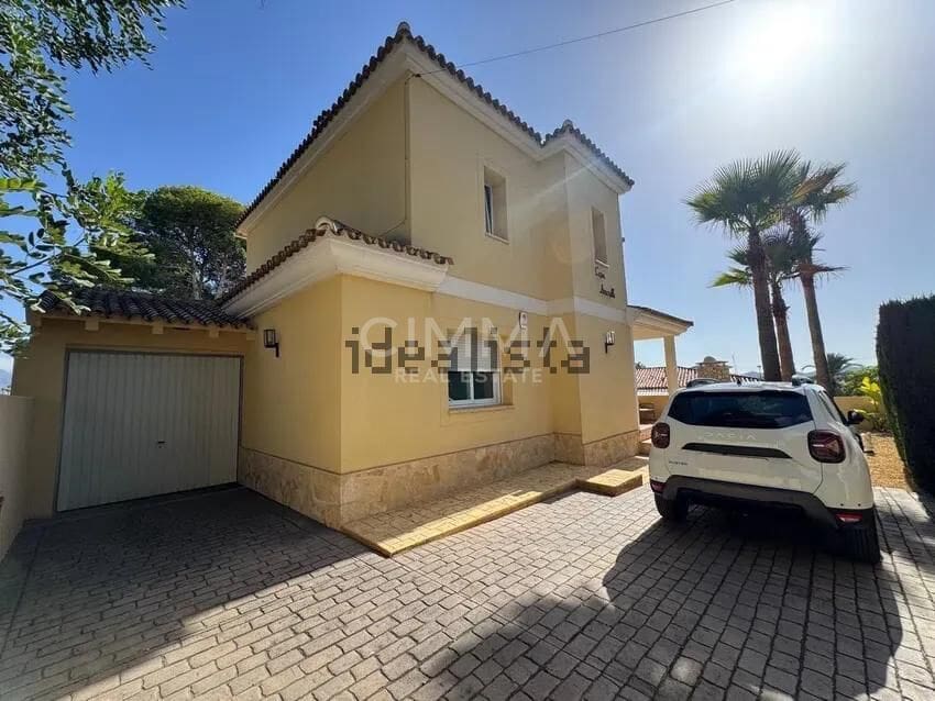 3 quarto Moradia para venda em La Nucia com piscina garagem - 585 000 € (Ref: 9965450)