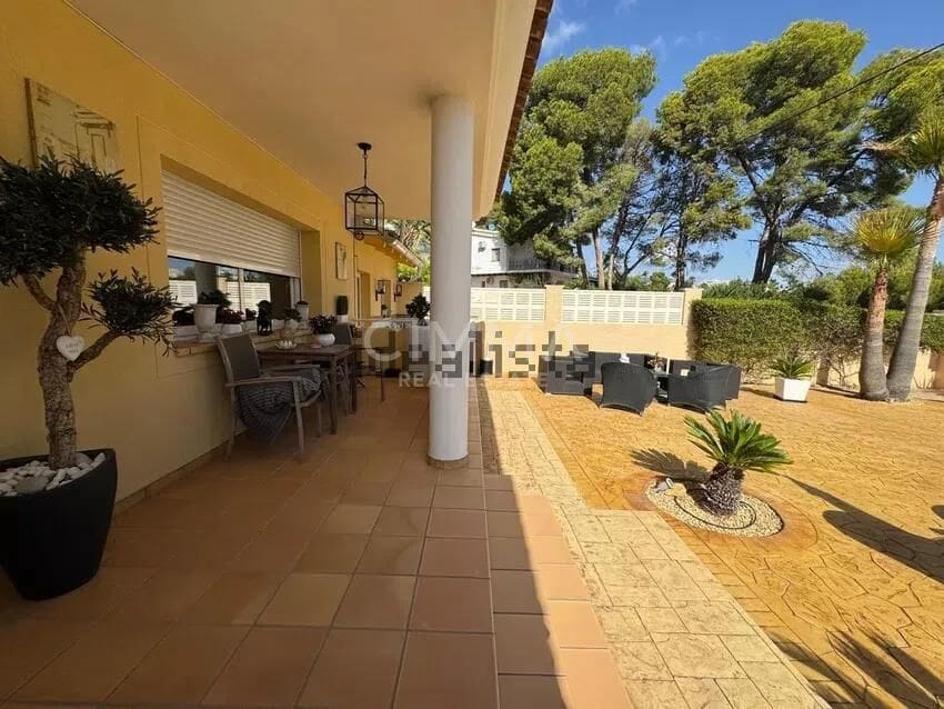 3 quarto Moradia para venda em La Nucia com piscina garagem - 585 000 € (Ref: 9965450)