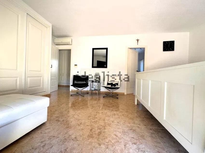 3 quarto Moradia para venda em La Nucia com piscina garagem - 585 000 € (Ref: 9965450)