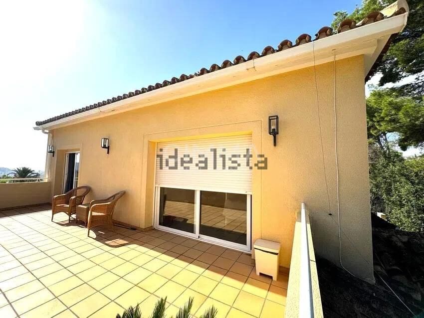 3 quarto Moradia para venda em La Nucia com piscina garagem - 585 000 € (Ref: 9965450)