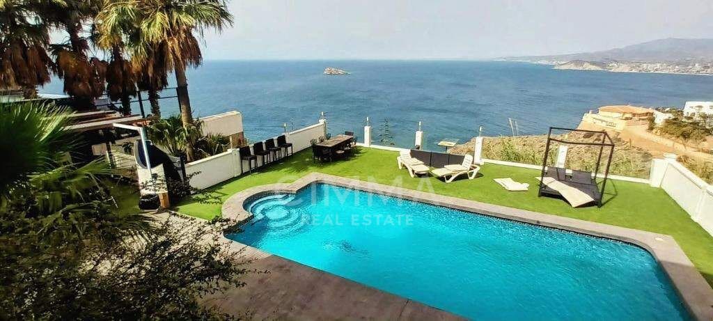 7 bedroom Villa for sale in Benidorm with pool - € 1,970,000 (Ref: 9965451)