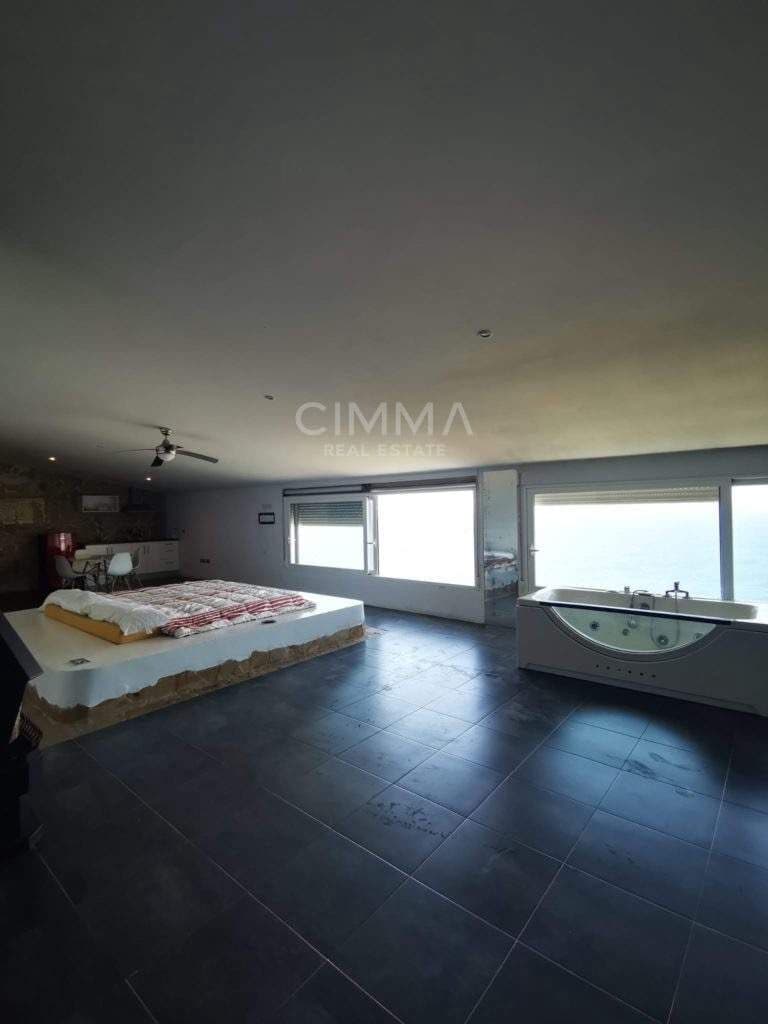 7 bedroom Villa for sale in Benidorm with pool - € 1,970,000 (Ref: 9965451)