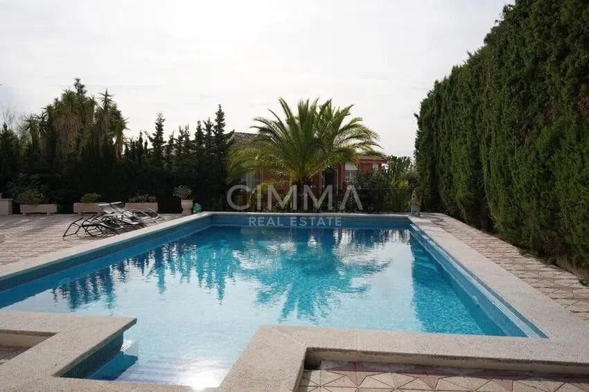 6 bedroom Villa for sale in La Nucia with pool garage - € 1,200,000 (Ref: 9966772)