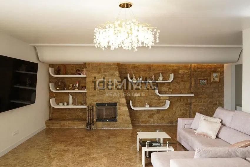6 bedroom Villa for sale in La Nucia with pool garage - € 1,200,000 (Ref: 9966772)