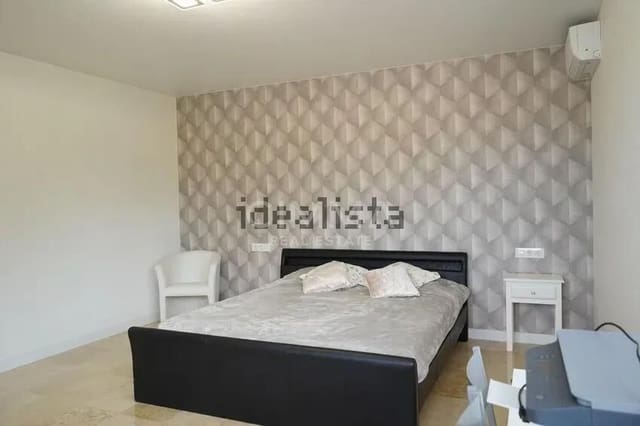 6 soverom Villa til salgs i La Nucia med svømmebasseng garasje - € 1 200 000 (Ref: 9966772)