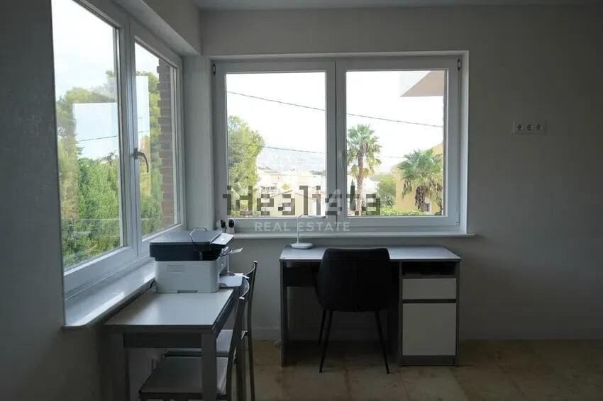 6 bedroom Villa for sale in La Nucia with pool garage - € 1,200,000 (Ref: 9966772)