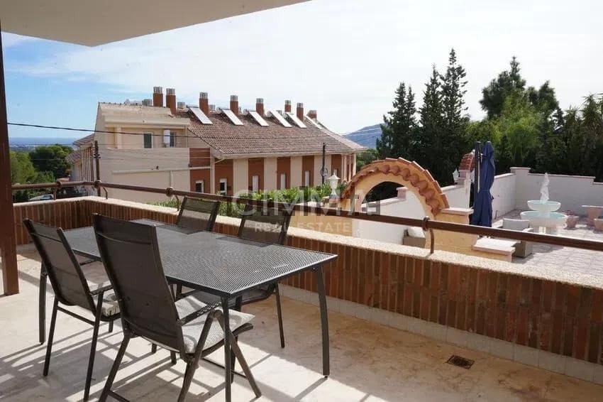 6 bedroom Villa for sale in La Nucia with pool garage - € 1,200,000 (Ref: 9966772)