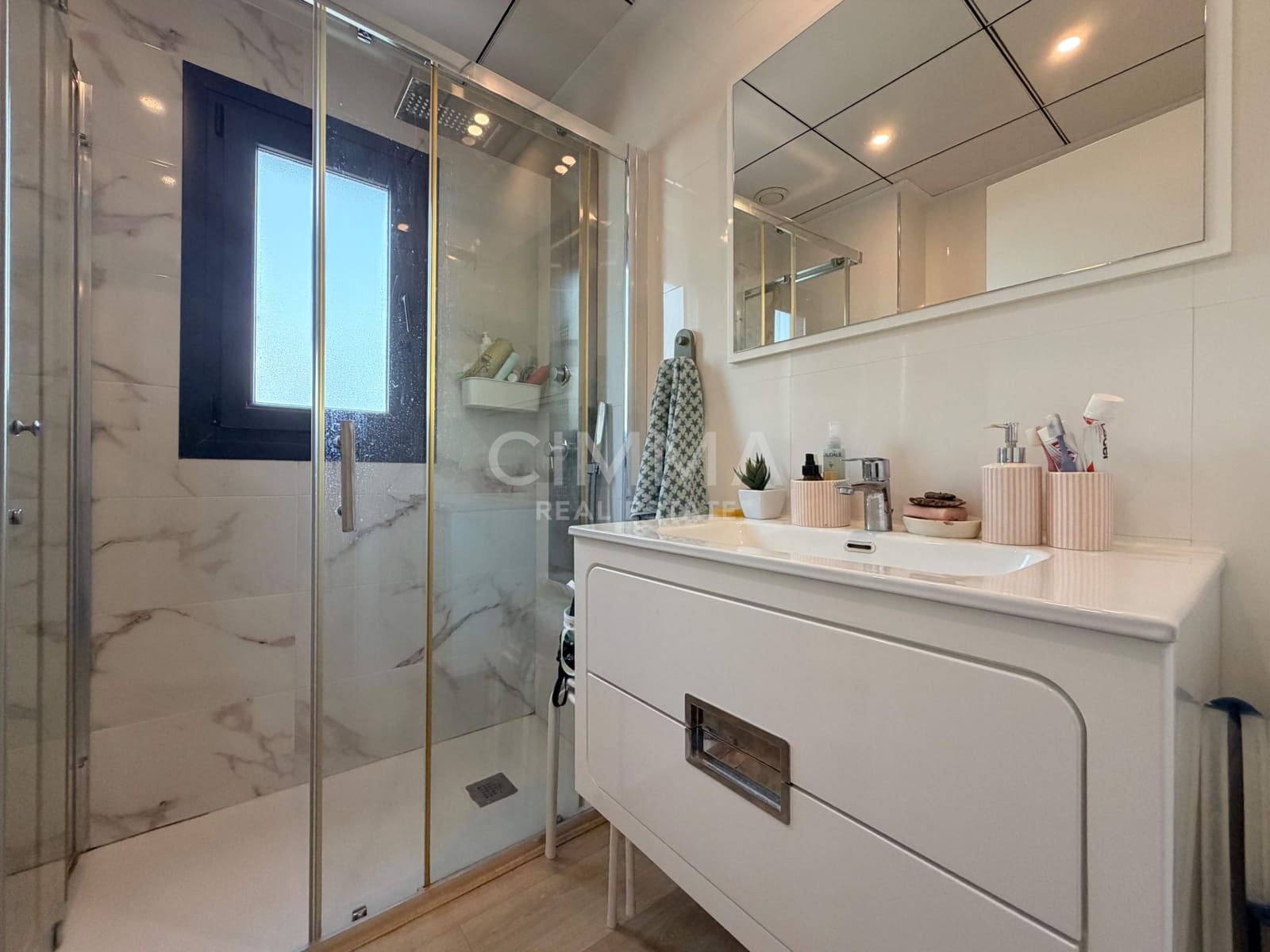 3 slaapkamer Appartement te koop in Polop met zwembad - € 379.000 (Ref: 9973456)
